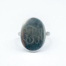 Load image into Gallery viewer, Vintage Sterling Silver Monogrammed Disc Ring, Size 8.5
