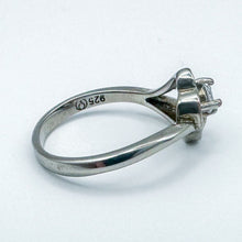 Load image into Gallery viewer, Vintage Sterling Silver Clear Stone Ring, Size 8