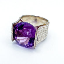 Load image into Gallery viewer, Vintage Sterling Silver Purple Stone Cocktail Ring, Size 6.5
