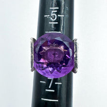 Load image into Gallery viewer, Vintage Sterling Silver Purple Stone Cocktail Ring, Size 6.5