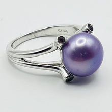 Load image into Gallery viewer, Ring, Sterling, Large Purple Pearl Bead and Purple Stones, Size 7.25