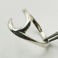 Load image into Gallery viewer, Ring, Sterling Silver Wave, Size 8.25