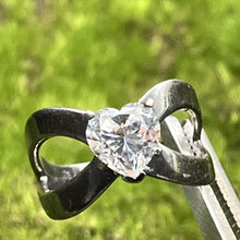 Load image into Gallery viewer, Ring, Sterling Silver, DQ CZ Heart Shaped Stone, Size 9 1/2