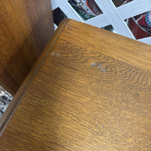 Load image into Gallery viewer, Small Oak Display Case