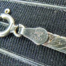 Load image into Gallery viewer, Vintage Sterling Silver Herringbone Chain Bracelet, 7 inches