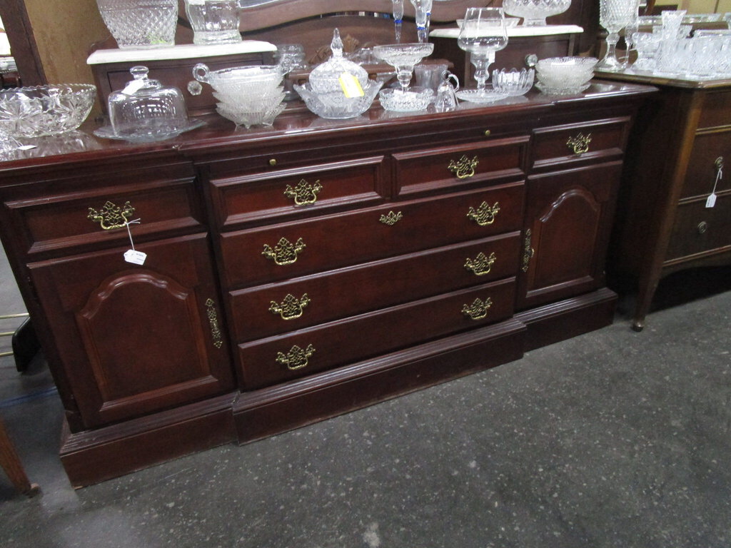 Stanley cherry sideboard with black marble top; 74-9694 - R.H. Lee & Co.  Auctioneers