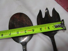 Load image into Gallery viewer, King Edward Silverplate Holiday Pattern Salad Serving Fork and Spoon Set with Original Box