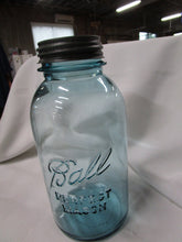 Load image into Gallery viewer, Vintage (1923-1933) Ball Perfect Mason Half Gallon Jar with Lid