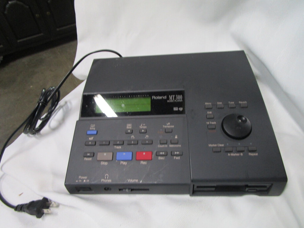 Roland MT-300 MIDI Commercial Music Player