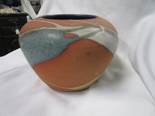 Load image into Gallery viewer, Vintage Alfa Dom Dominican Republic Art Pottery Vase
