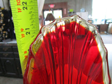 Load image into Gallery viewer, Vintage LE Smith Amberina Glass Large Ribbed Swung Vase