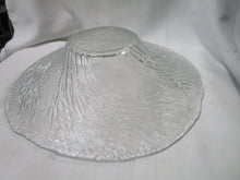 Load image into Gallery viewer, Vintage Finland Mantsalan Lasisepat Clear Glass Tree Motif Large Decor Bowl