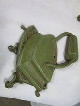 Load image into Gallery viewer, 1966 Sexton USA Green Metal Country Kitchen Art Wall Plaques