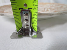 Load image into Gallery viewer, 1981 Fenton Harvest Decor Series Collector Plate