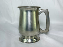 Load image into Gallery viewer, Woodbury Pewter Gloss-Finish Tulip Tankard