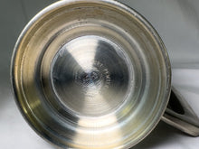Load image into Gallery viewer, Woodbury Pewter Gloss-Finish Tulip Tankard