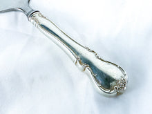 Load image into Gallery viewer, Vintage Towle Sterling Silver Handle & Stainless Blade Pie/Cake Cutter/Server