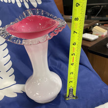 Load image into Gallery viewer, Vintage Fenton Silvercrest Jack in the Pulpit Pink/White Vase