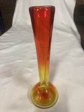 Load image into Gallery viewer, Vintage Rainbow Glass Co. Amberina Bud Vase