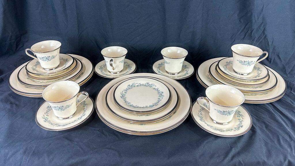 Vintage Lenox Repertoire Pattern 6 Place Setting Dinnerware Set