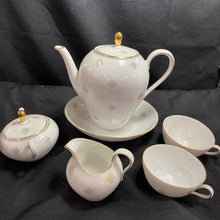Load image into Gallery viewer, Vintage Seltmann Weiden Bavaria Tea Set, Liane