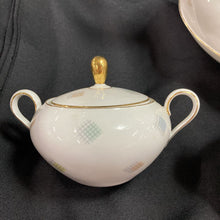 Load image into Gallery viewer, Vintage Seltmann Weiden Bavaria Tea Set, Liane