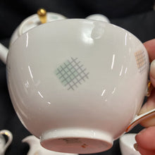 Load image into Gallery viewer, Vintage Seltmann Weiden Bavaria Tea Set, Liane