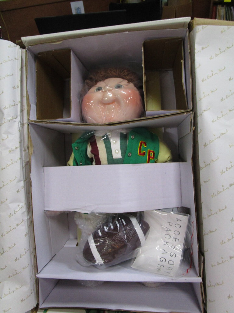 1995 Cabbage Patch Kids Bobby Joe Porcelain Collector Doll NIB