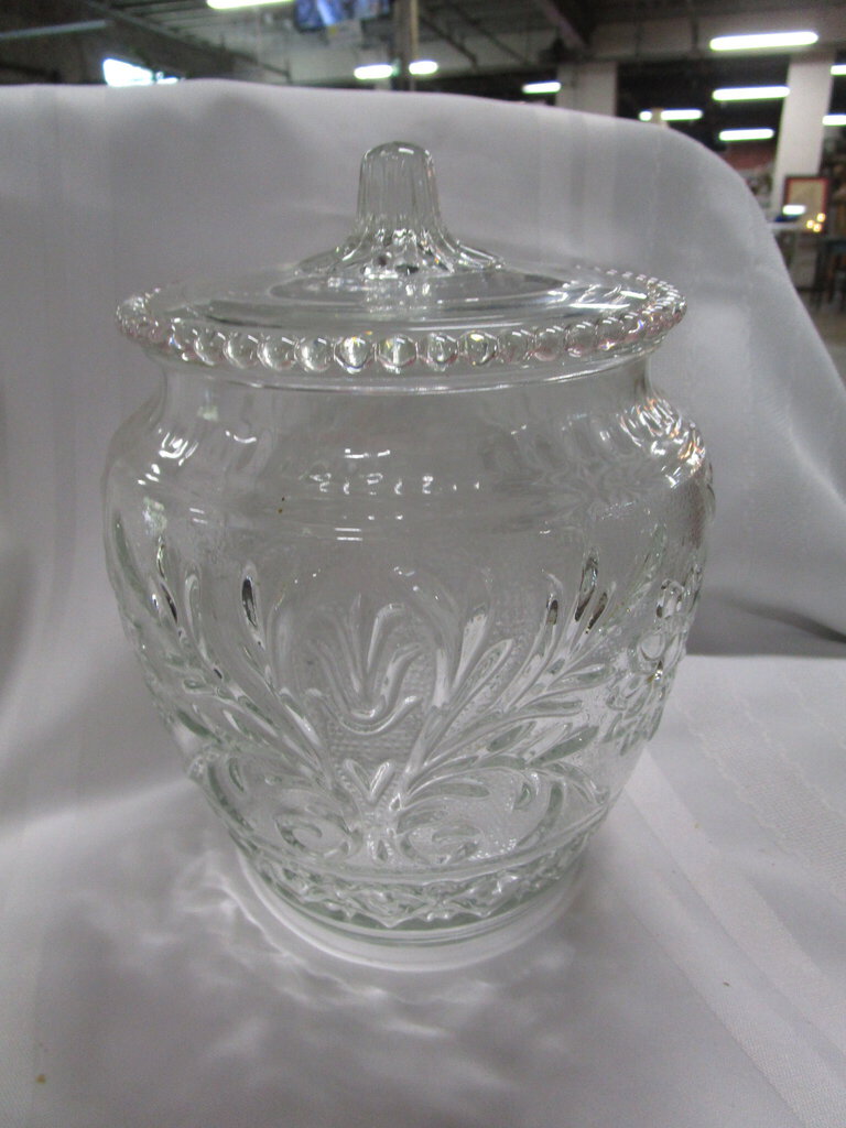 Tiara Indiana Clear Pressed Glass Sunflower Cookie Biscuit Jar