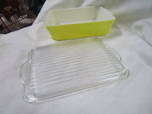 Load image into Gallery viewer, Vintage Pyrex 503-C Yellow Refrigerator Baking Dish with Clear Ribbed Lid
