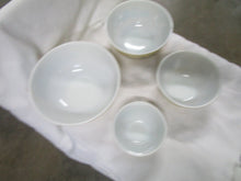 Load image into Gallery viewer, 1976 Pyrex Homestead Tan Speckled Blue Floral Nesting Mixing Bowls Set of 4
