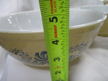 Load image into Gallery viewer, 1976 Pyrex Homestead Tan Speckled Blue Floral Nesting Mixing Bowls Set of 4

