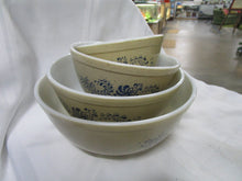 Load image into Gallery viewer, 1976 Pyrex Homestead Tan Speckled Blue Floral Nesting Mixing Bowls Set of 4
