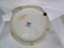 Load image into Gallery viewer, Vintage JUWC 1897 United Wilson with Coat of Arms Lidded Trinket Box
