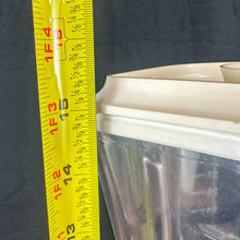 Load image into Gallery viewer, 1970s Proctor-Silex Cream &amp; Avocado 8-Speed Blender - Works!
