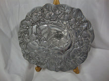 Load image into Gallery viewer, 1990 Arthur Court Bunnies on Cabbage Leaf Trivet Wall Hanging

