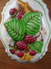 Load image into Gallery viewer, Vintage Franklin Mint Le Cordon Bleu Raised Relief Berry Wall Mold Plaque
