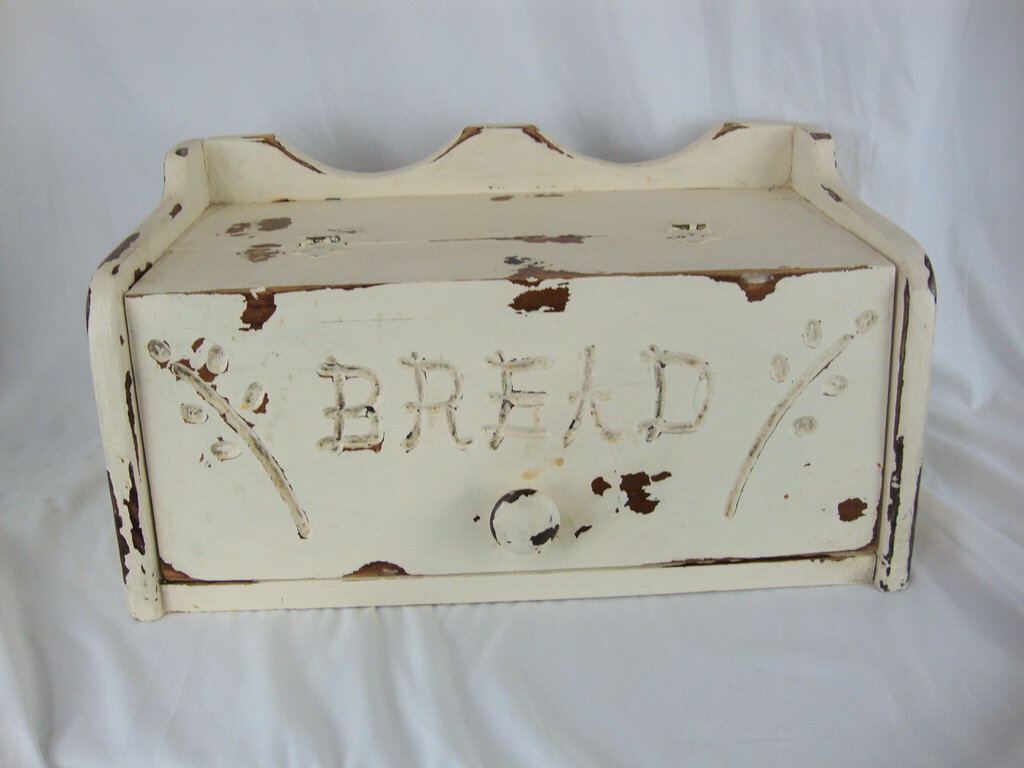 Vintage Farmhouse Painted Solid Wood Bread Box Hinged Top Lid