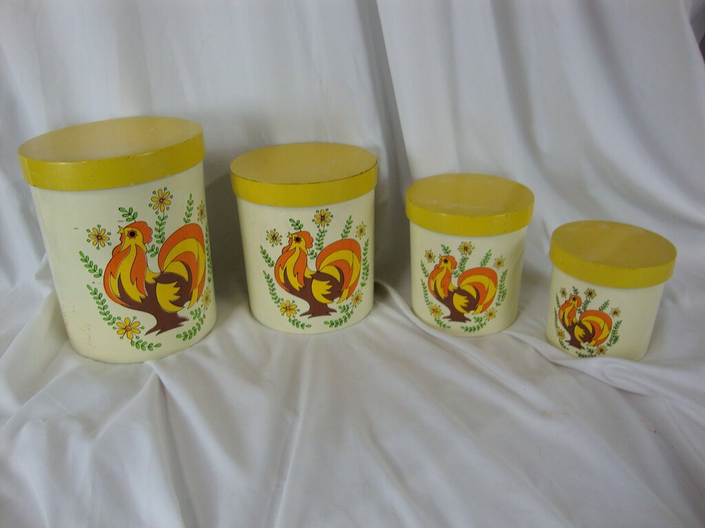 Retro Japan Lorrie Design Rooster 4 Piece Plastic Nesting Canister Set