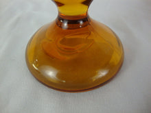 Load image into Gallery viewer, Vintage LE Smith Amber Glass Long Tailed Bird Figurine
