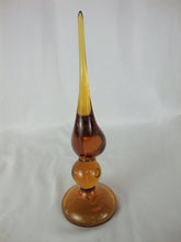 Load image into Gallery viewer, Vintage LE Smith Amber Glass Long Tailed Bird Figurine
