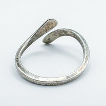 Load image into Gallery viewer, Vintage Sterling Silver Adjustable Flat Ends Ring, Size 7.75
