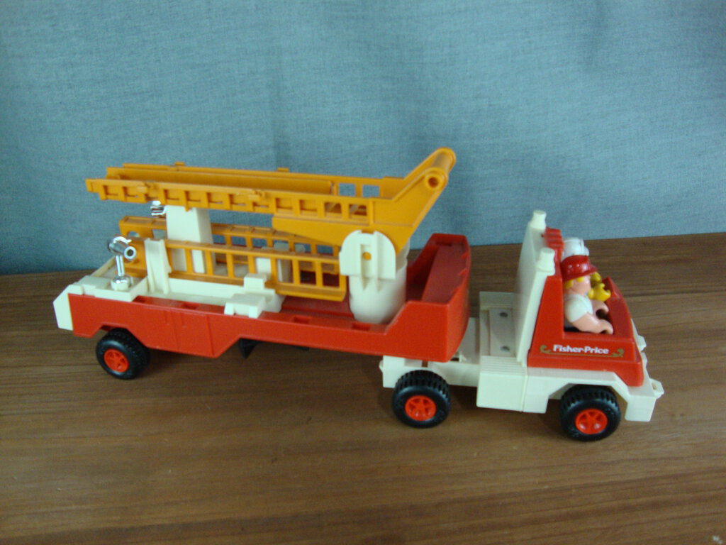 1978 Fisher Price Husky Helpers Ladder Fire Truck with (2) Fire Fighter Figures