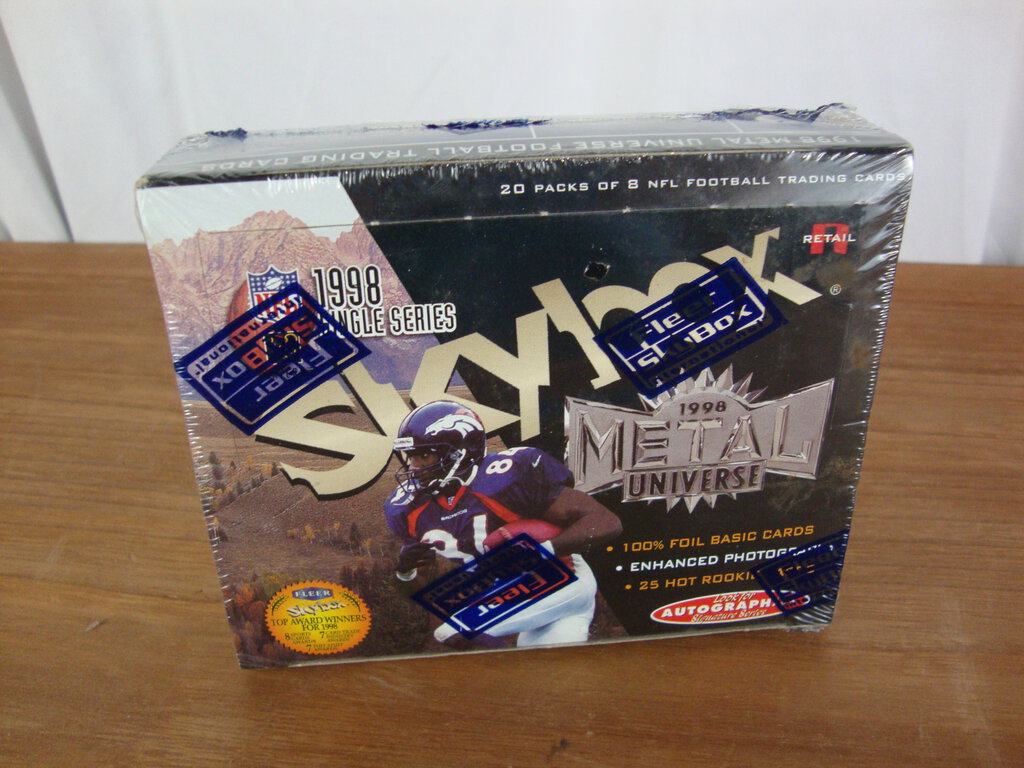 1998 Fleer Skybox Metal Universe NFL Trading Cards New Sealed Box 200 Card Total