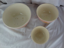 Load image into Gallery viewer, Vintage Hull USA Sunglow Nesting Mixing Bowl Set of 3
