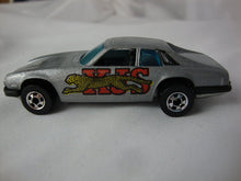 Load image into Gallery viewer, 1977 Hot Wheels Jaguar XJS Silver Color Metal Toy Collector Car
