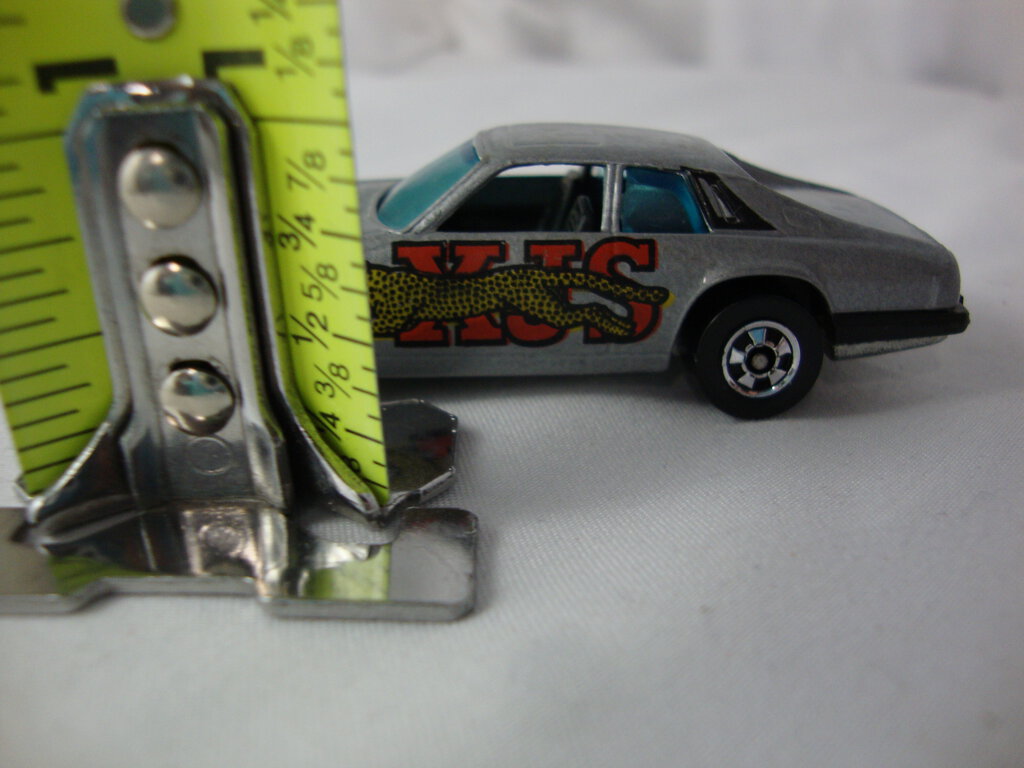 1977 Hot Wheels Jaguar XJS Silver Color Metal Toy Collector Car Standpipe Antiques