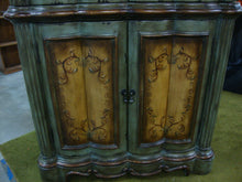 Load image into Gallery viewer, Vintage Pulaski Furniture Venetian Style Bat Wing Liquor Wine Storage Serving Cabinet
