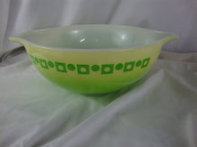 Load image into Gallery viewer, Vintage Pyrex Promotional Green Dots/Squares 444 Mixing Serving Bowl
