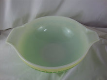 Load image into Gallery viewer, Vintage Pyrex Promotional Green Dots/Squares 444 Mixing Serving Bowl
